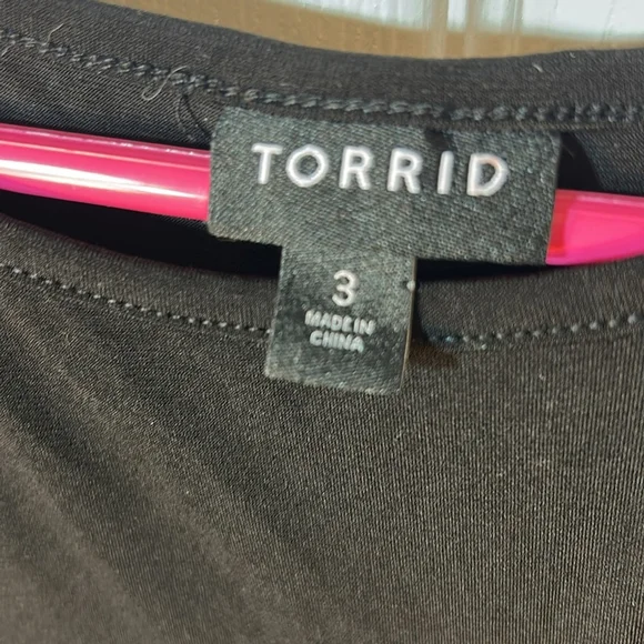 torrid Studio Knit High Neck Asymmetrical Cut Out Top size 3X - Picture 5 of 6